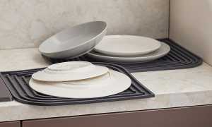 Почему нельзя мыть посуду в гостях и еще 10 примет о традициях